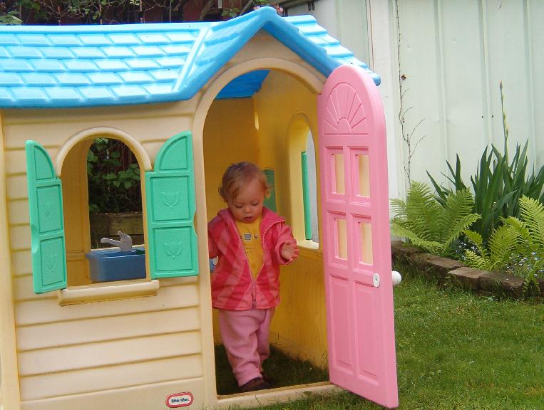 Leila_in_the_House_2.jpg